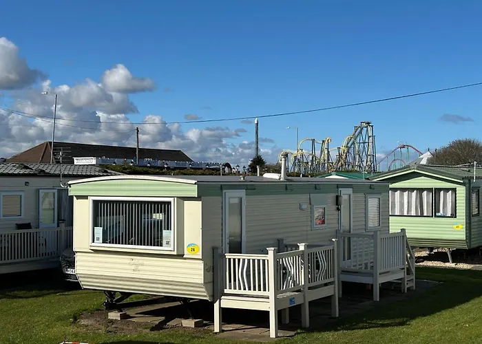Baileys Caravan Sealands - Dog Friendly
